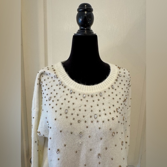 🎁NWT Lilly Pulitzer Sz L Nysa Sweater in Coconut Rhinestone Splash - Picture 2 of 8